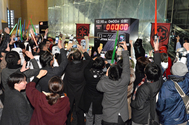 『ローグ・ワン／スター・ウォーズ・ストーリー』最速上映カウントダウン（C）2016 Lucasfilm Ltd. All Rights Reserved.