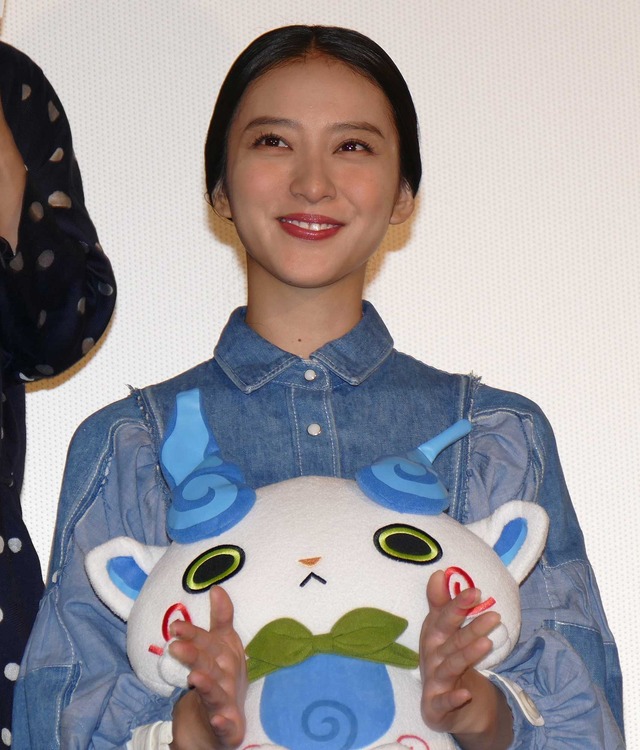 武井咲／『映画 妖怪ウォッチ 空飛ぶクジラとダブル世界の大冒険だニャン！』初日舞台挨拶