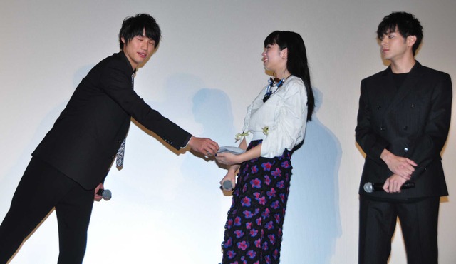 小松菜奈／『ぼくは明日、昨日のきみとデートする』初日舞台挨拶