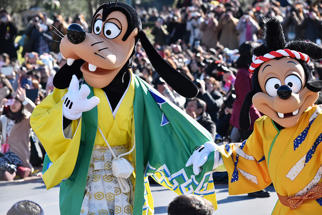 ＜東京ディズニーランド＞「ニューイヤーズ・グリーティング」