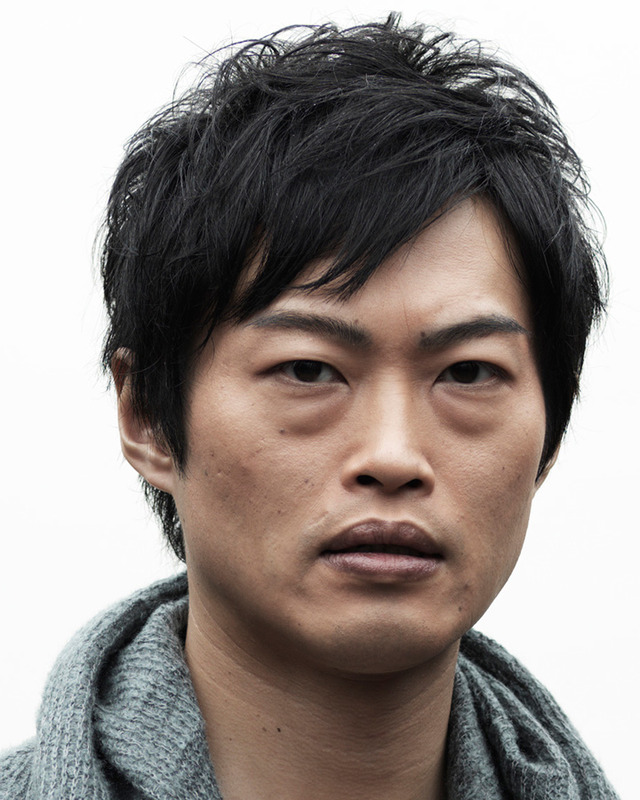 「ジョーカー・ゲーム」舞台化！鈴木勝吾＆松本岳＆大海将一郎ら若手俳優集結