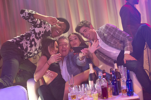 『ダーティ・グランパ』　（C）2016 DG LICENSING, LLC