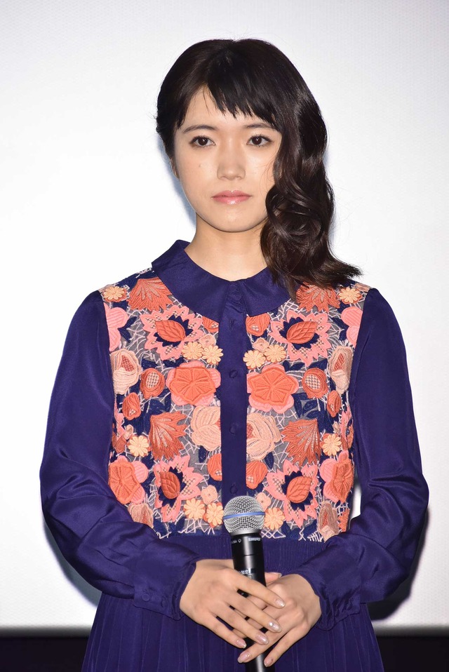 『僕らのごはんは明日で待ってる』初日舞台挨拶