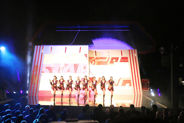 新しいエリア「スターク・エクスポ」のグランドオープニング・セレモニー