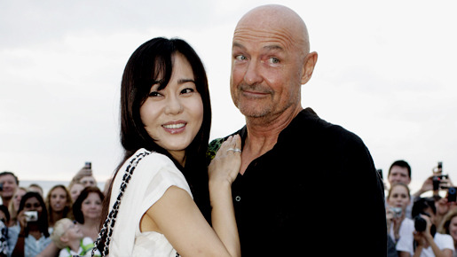 30日にワイキキで行われた「LOST」プレミア キム・ユンジンとロック役のテリー・オクィン -(C) AP/AFLO