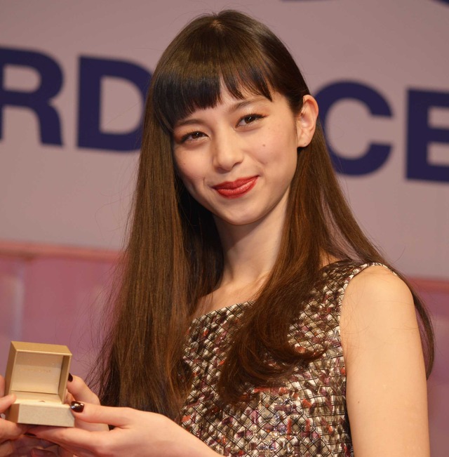 中条あやみ／第28回「日本 ジュエリー ベスト ドレッサー賞」表彰式