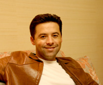 『イノセントボイス-12歳の戦場-』ルイス・マンドーキ監督、オスカー・トレス来日インタビュー　サブ１