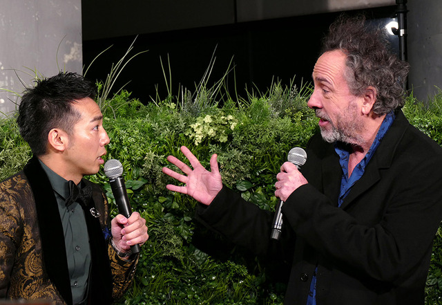 ティム・バートン監督＆「ピース」の綾部祐二／『ミス・ペレグリンと奇妙なこどもたち』PRイベント