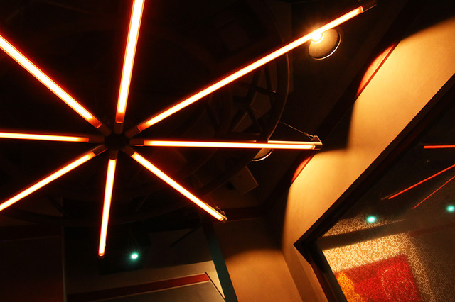 「アイアンマン・テック・ショーケース（スターク・インダストリーズ提供）」