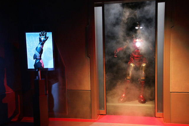 「アイアンマン・テック・ショーケース（スターク・インダストリーズ提供）」