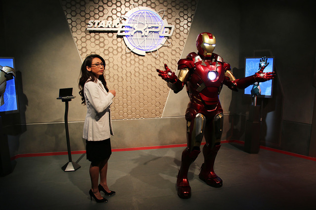 「アイアンマン・テック・ショーケース（スターク・インダストリーズ提供）」