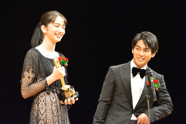 小松菜奈＆柳楽優弥／「第90回キネマ旬報ベスト・テン表彰式」