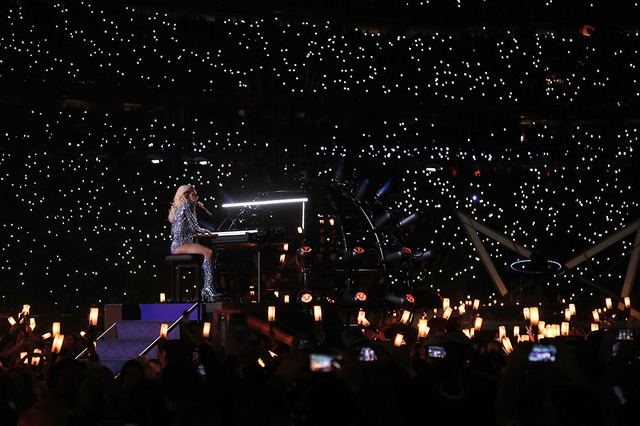 レディー・ガガ／NFLスーパーボウルの「ハーフタイムショー」-(C)Getty Images