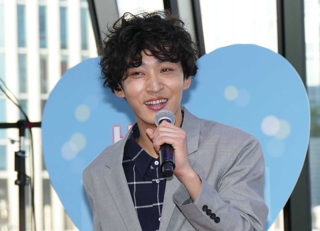 川口春奈、スキマスイッチの生歌サプライズに感涙！