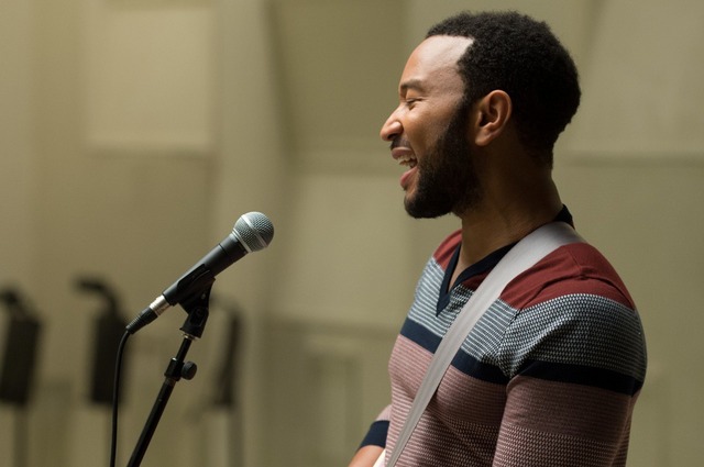 『ラ・ラ・ランド』（C）2017 Summit Entertainment, LLC. All Rights Reserved. Photo credit: EW0001: Sebastian (Ryan Gosling) and Mia (Emma Stone) in LA LA LAND. Photo courtesy of Lionsgate.