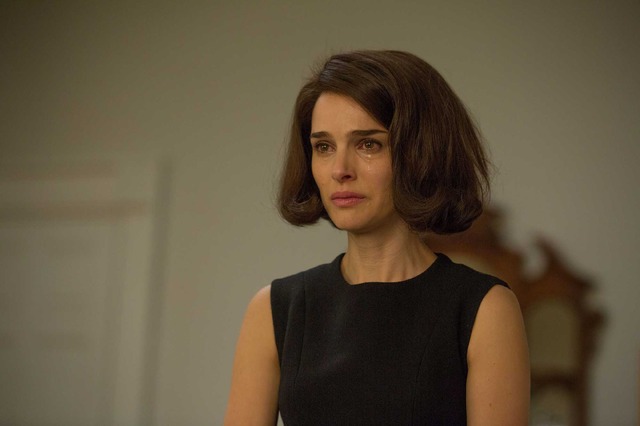 『ジャッキー／ファーストレディ最後の使命』（C）2016 Jackie Productions Limited