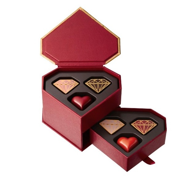 デルレイ〈デルレイ レッドダイヤモンドBOX〉6個入　4,320 円　（三越伊勢丹限定）