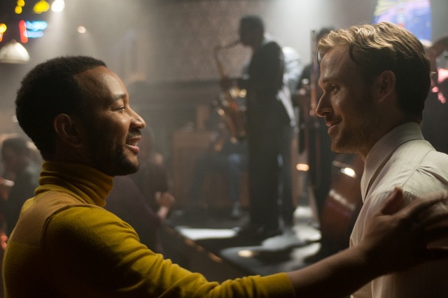 『ラ・ラ・ランド』（C）2017 Summit Entertainment, LLC. All Rights Reserved. Photo credit: EW0001: Sebastian (Ryan Gosling) and Mia (Emma Stone) in LA LA LAND. Photo courtesy of Lionsgate.