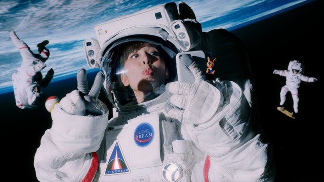 「人生は、夢だらけ。」シリーズ第三弾CM「子どもたちが見ているこの国の未来」篇