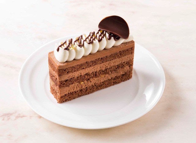 ヨックモック 青山店限定ケーキ「シャンティショコラ」