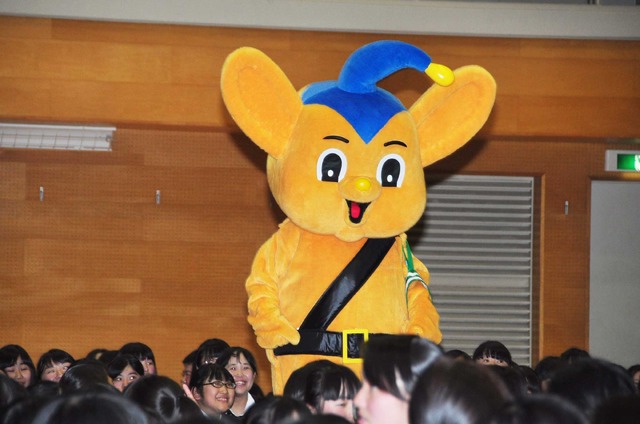 ピーポーくん／『PとJK』春の交通安全イベント