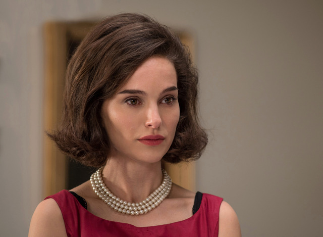 『ジャッキー／ファーストレディ最後の使命』（C）2016 Jackie Productions Limited