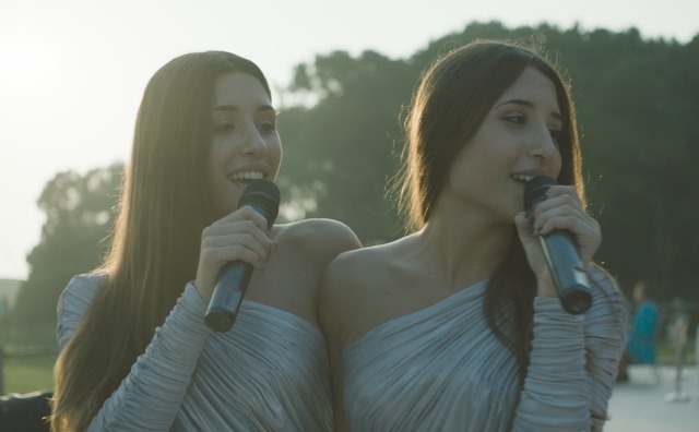 『切り離せないふたり』