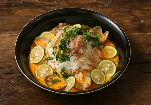 J.S CURRY「あさりとすだちのスープカレー」（924円、7月25日（火）～8月21日（月））