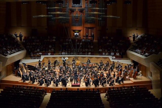 東京フィルハーモニー交響楽団（C）上野隆文