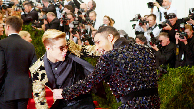 ジャスティン・ビーバー／『メットガラ ドレスをまとった美術館』　（C）2016 MB Productions, LLC