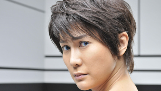 「カイルXY」CMで“男装”姿を披露するはるな愛