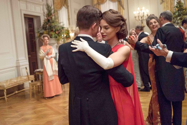 『ジャッキー／ファーストレディ最後の使命』（C）2016 Jackie Productions Limited