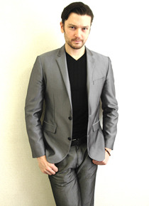 『鉄男 THE BULLET MAN』　エリック・ボシック×桃生亜希子