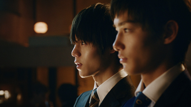 「uno 大人自在。 ハイブリッドハード」篇