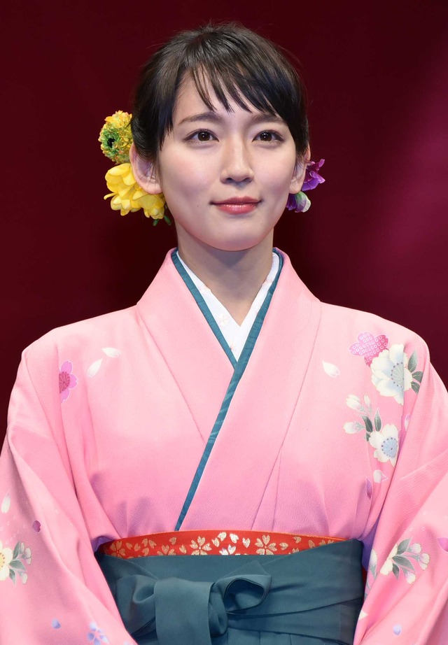 吉岡里帆