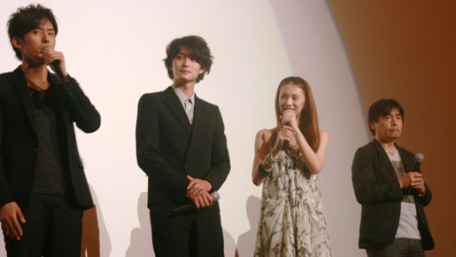 『瞬　またたき』完成披露試写会 -(C) 2010「瞬」製作委員会