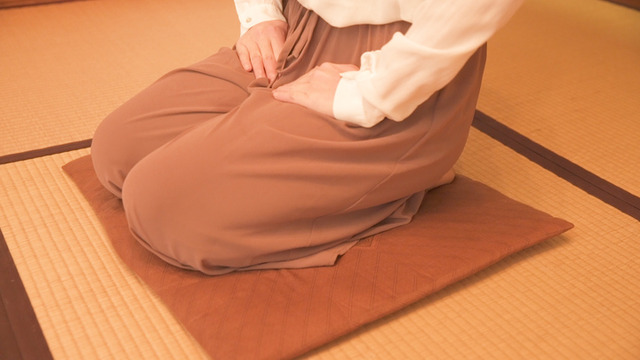大人の嗜み！ 意外と知らない“座布団マナー”をマスター