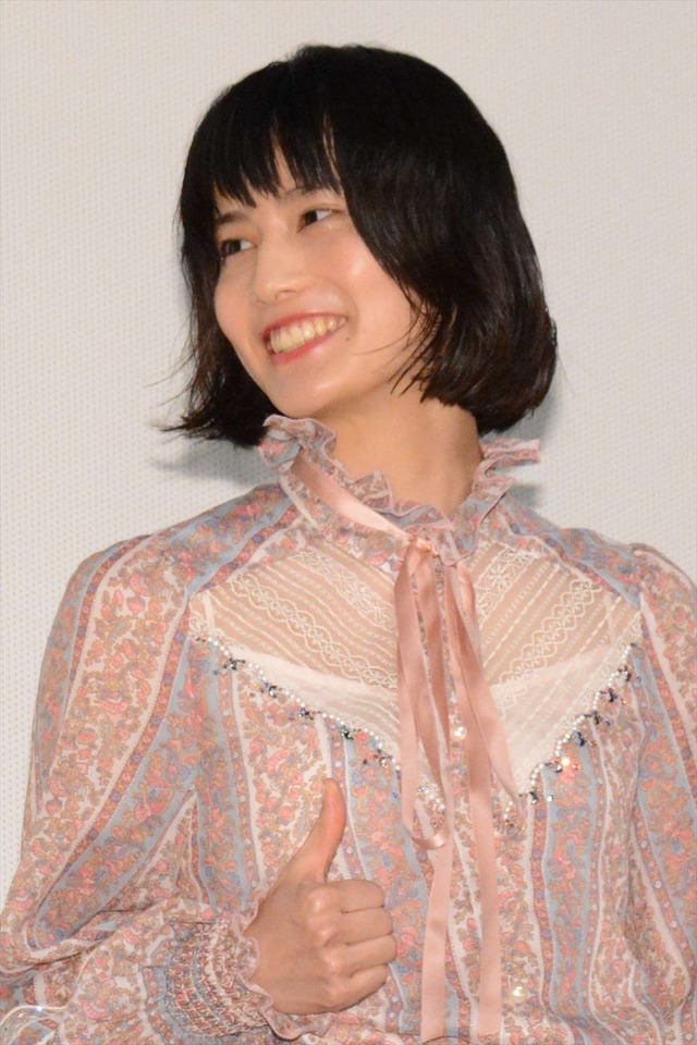 橋本愛／映画『PARKS パークス』初日舞台挨拶