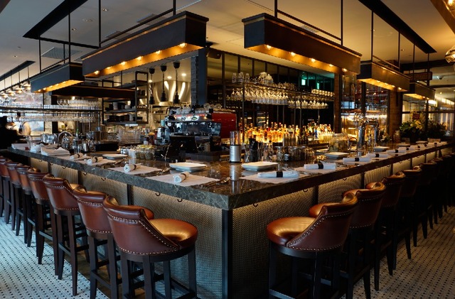 「Salt grill & tapas bar by Luke Mangan（ソルトグリル アンド タパスバー バイ ルーク・マンガン）」カウンター