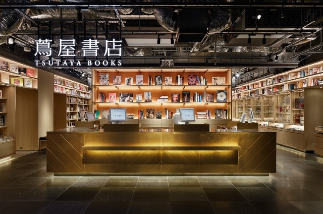 GINZA SIX「蔦屋書店」店舗内観