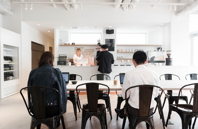 「ALPHA BETA COFFEE CLUB（アルファベータコーヒークラブ）」ショップ内観