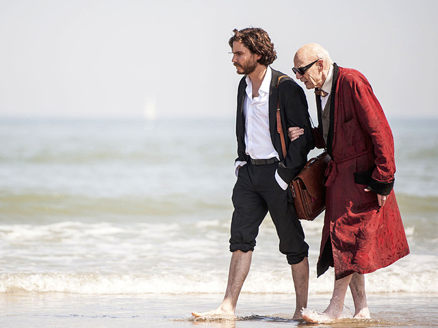 『僕とカミンスキーの旅』 -(C) 2015 X Filme Crea>ve Pool GmbH / ED Produc>ons Sprl / WDR / Arte /Potemkino / ARRI MEDIA