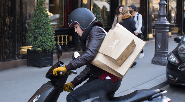 『パーソナル・ショッパー』(C)2016 CG Cinema-VORTEX SUTRA-DETAILFILM-SIRENA FILM-ARTE France CINEMA-ARTE Deutschland / WDR