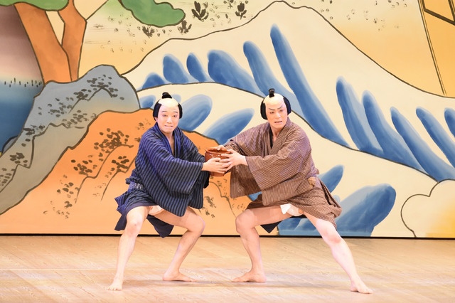 喜多八＝市川猿之助、弥次郎兵衛＝市川染五郎＿シネマ歌舞伎『やじきた』　 (c)松竹株式会社