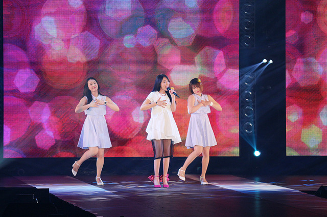 -(C)マイナビ GirlsAward 2017 SPRING／SUMMER