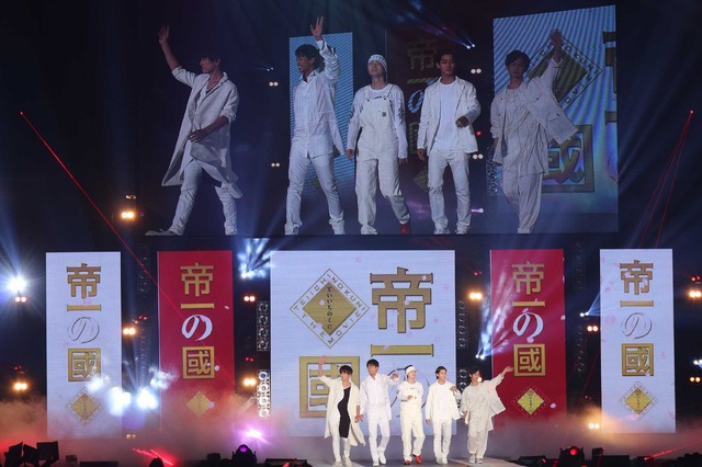 -(C)マイナビ GirlsAward 2017 SPRING／SUMMER