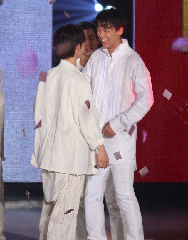 -(C)マイナビ GirlsAward 2017 SPRING／SUMMER