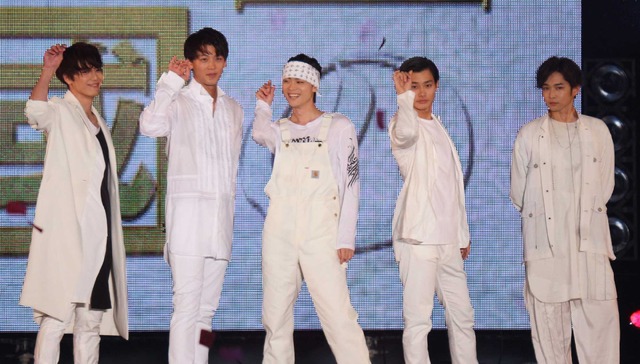 -(C)マイナビ GirlsAward 2017 SPRING／SUMMER