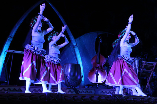 「カ・ヴァア：ルアウ・アット・アウラニ」レポ