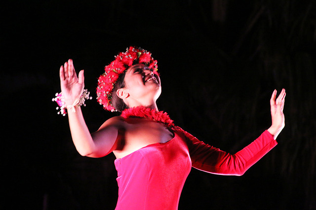 「カ・ヴァア：ルアウ・アット・アウラニ」レポ